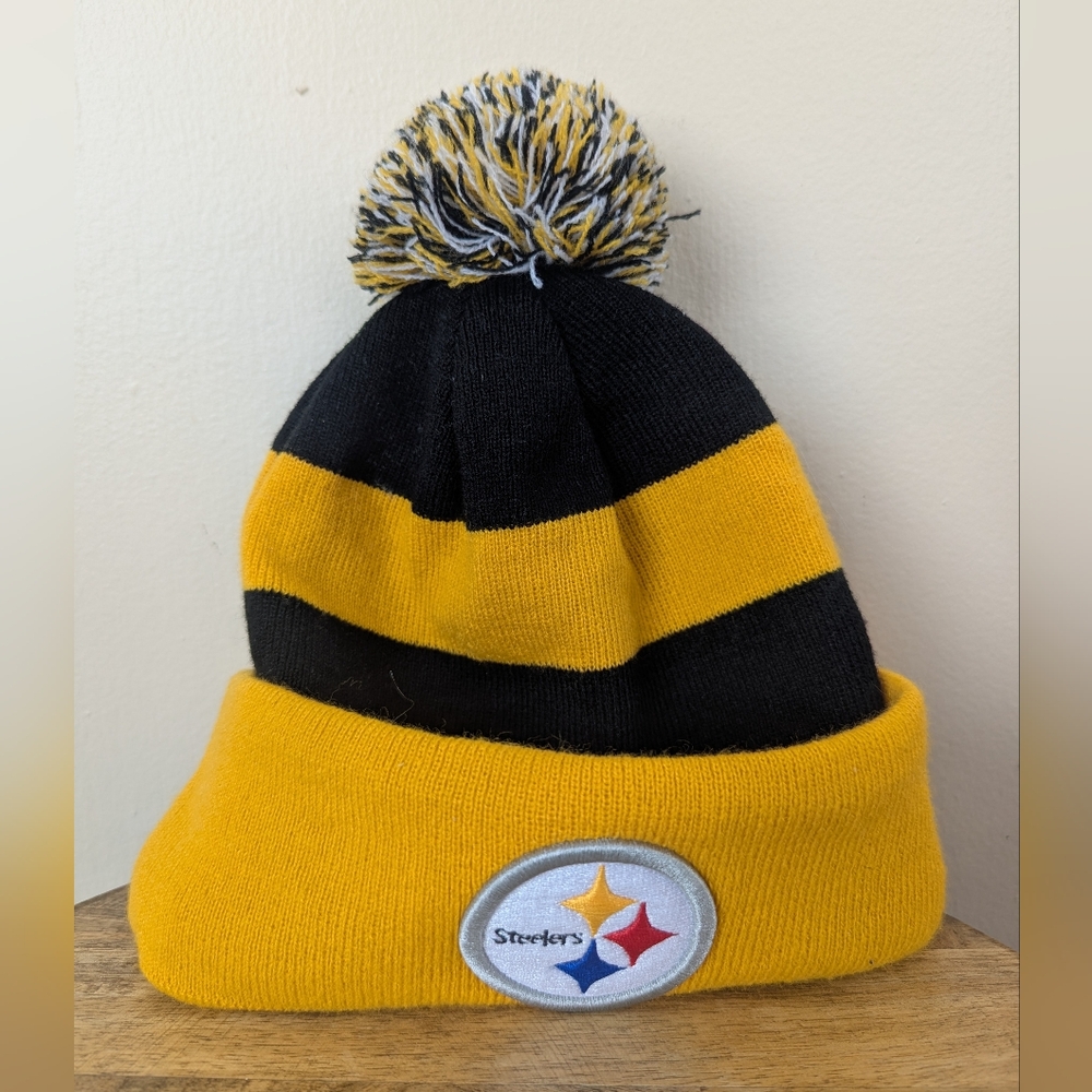 New Era Pittsburgh Steelers Stadium Knit Beanie Hat, Black & Yellow (ONE SIZE)